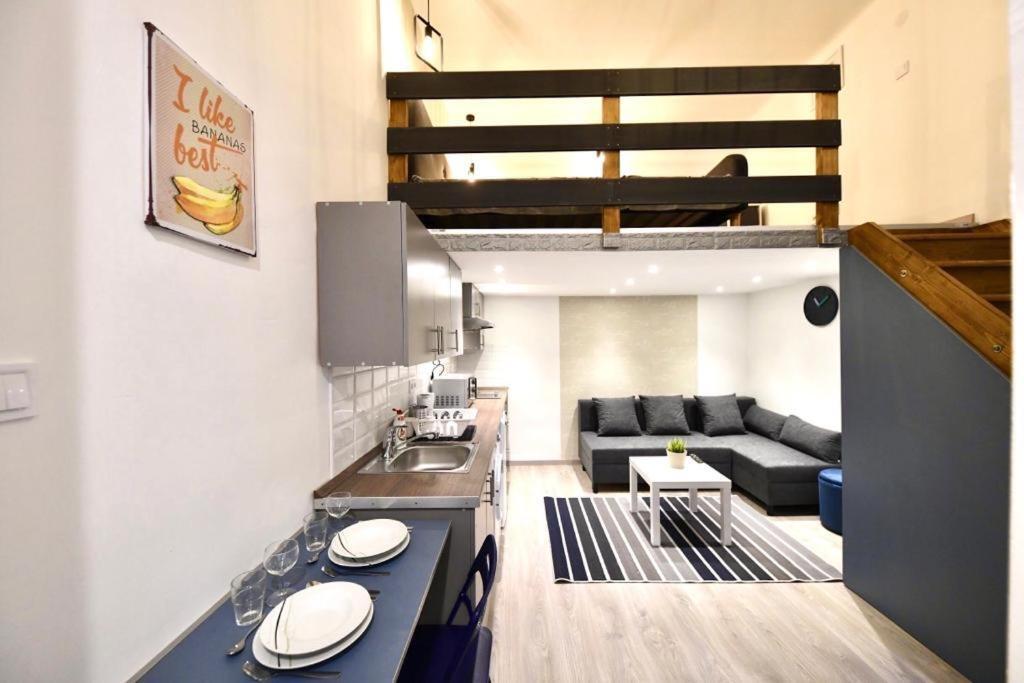 Cosy Flat In Kiraly Str, King Lejlighed Budapest Eksteriør billede